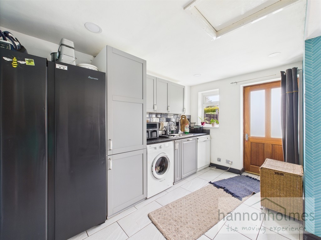 Images for Parnham Close, Radcliffe, Manchester EAID:0c021585af0b9d676445b7c53ff3beb9 BID:1