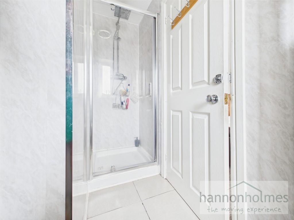 Images for Parnham Close, Radcliffe, Manchester EAID:0c021585af0b9d676445b7c53ff3beb9 BID:1