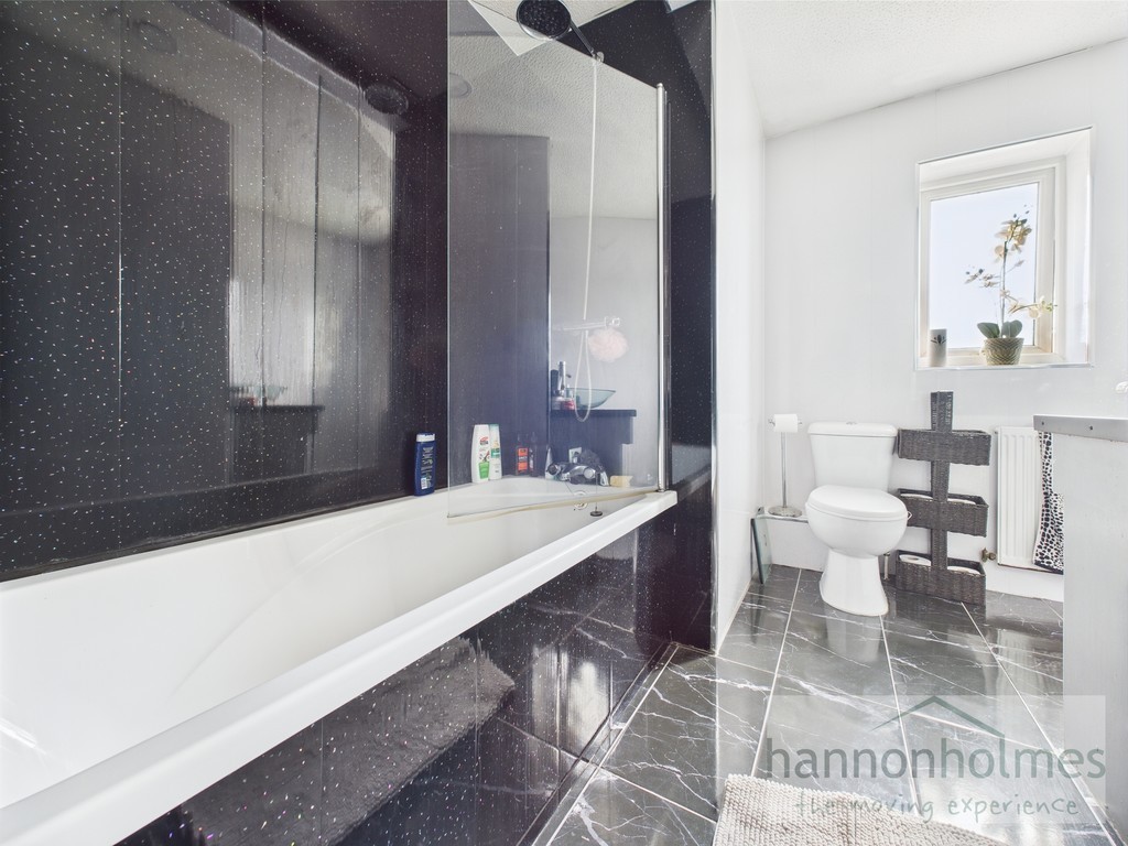 Images for Parnham Close, Radcliffe, Manchester EAID:0c021585af0b9d676445b7c53ff3beb9 BID:1
