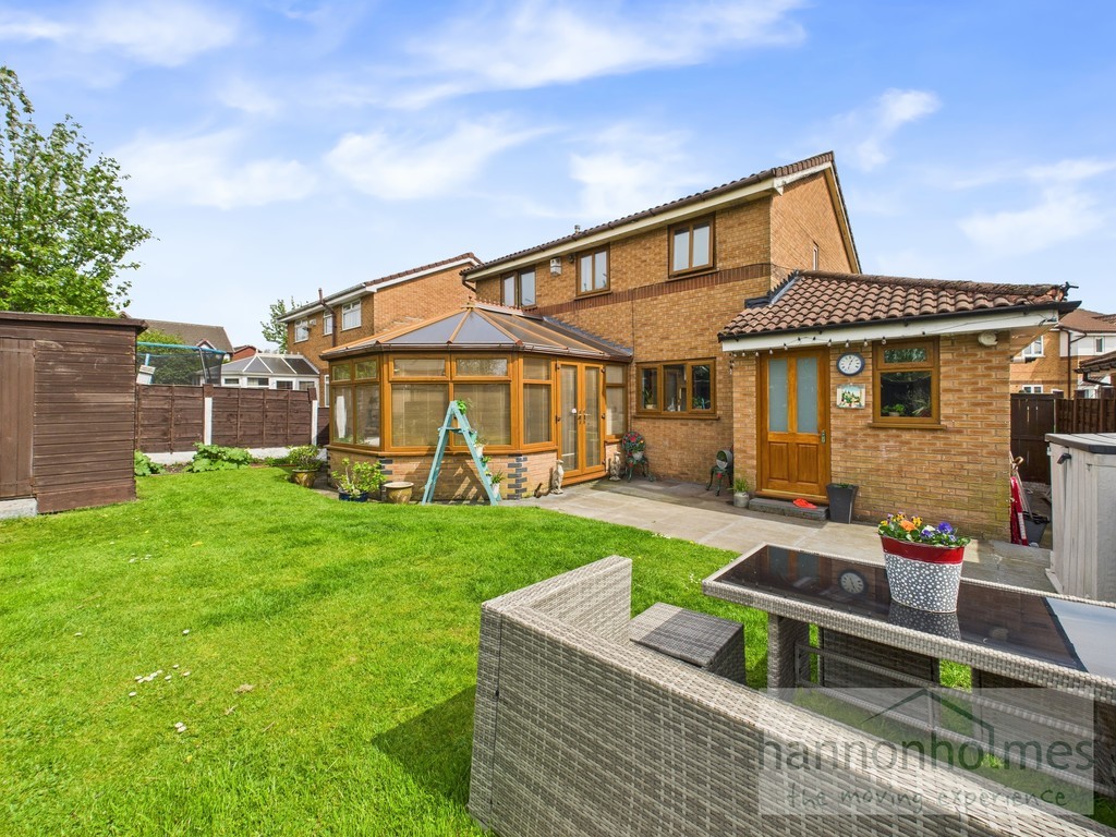 Images for Parnham Close, Radcliffe, Manchester EAID:0c021585af0b9d676445b7c53ff3beb9 BID:1
