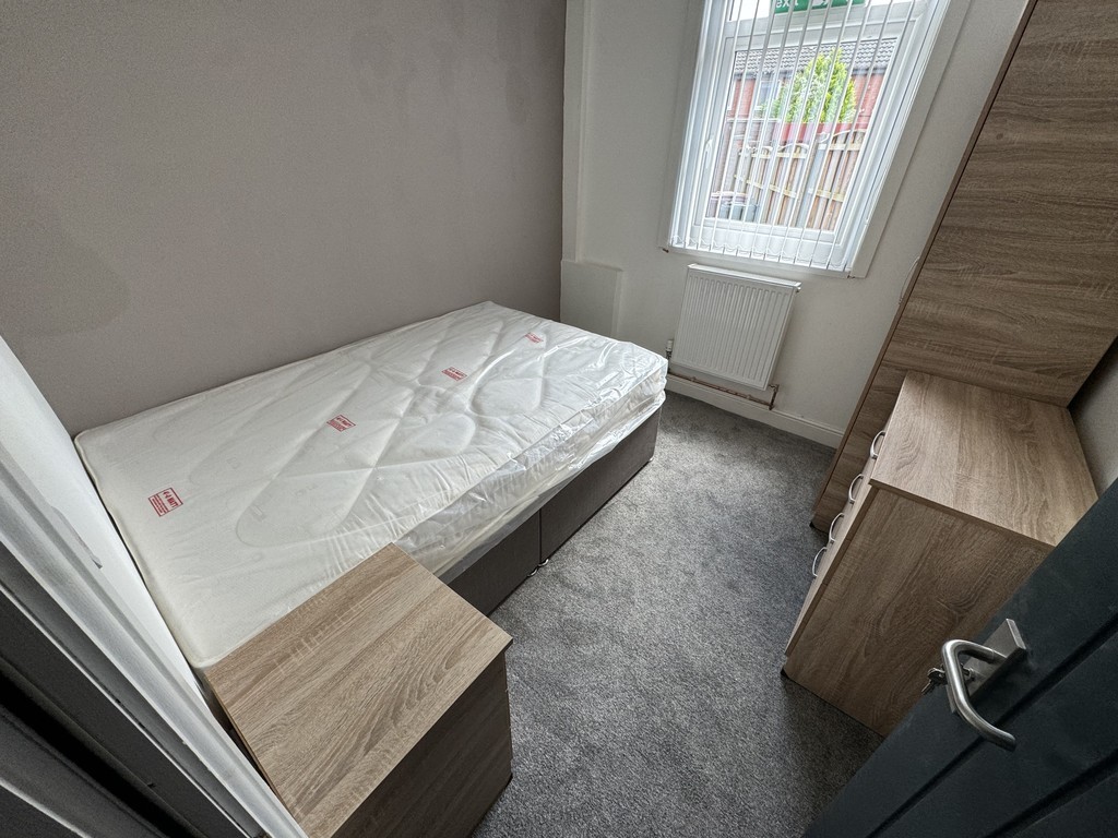 Images for Tonge Moor Road, Bolton EAID:0c021585af0b9d676445b7c53ff3beb9 BID:1