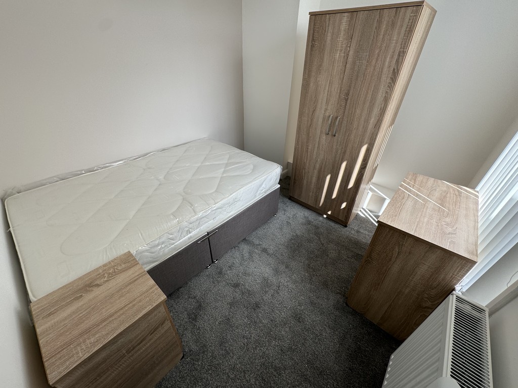 Images for Tonge Moor Road, Bolton EAID:0c021585af0b9d676445b7c53ff3beb9 BID:1