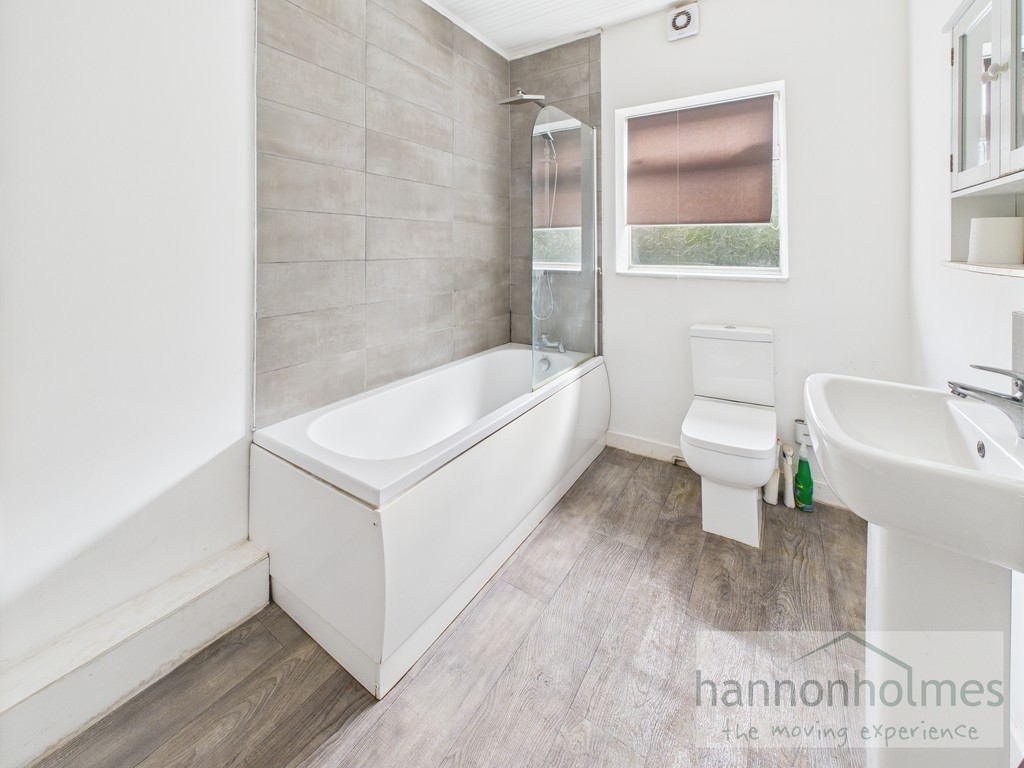 Images for Lord Street, Kearsley, Bolton EAID:0c021585af0b9d676445b7c53ff3beb9 BID:1