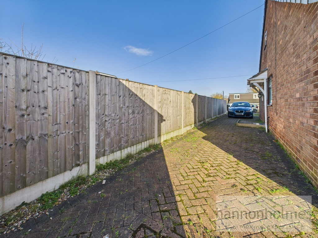 Images for Lincoln Avenue, Little Lever, Bolton EAID:0c021585af0b9d676445b7c53ff3beb9 BID:1