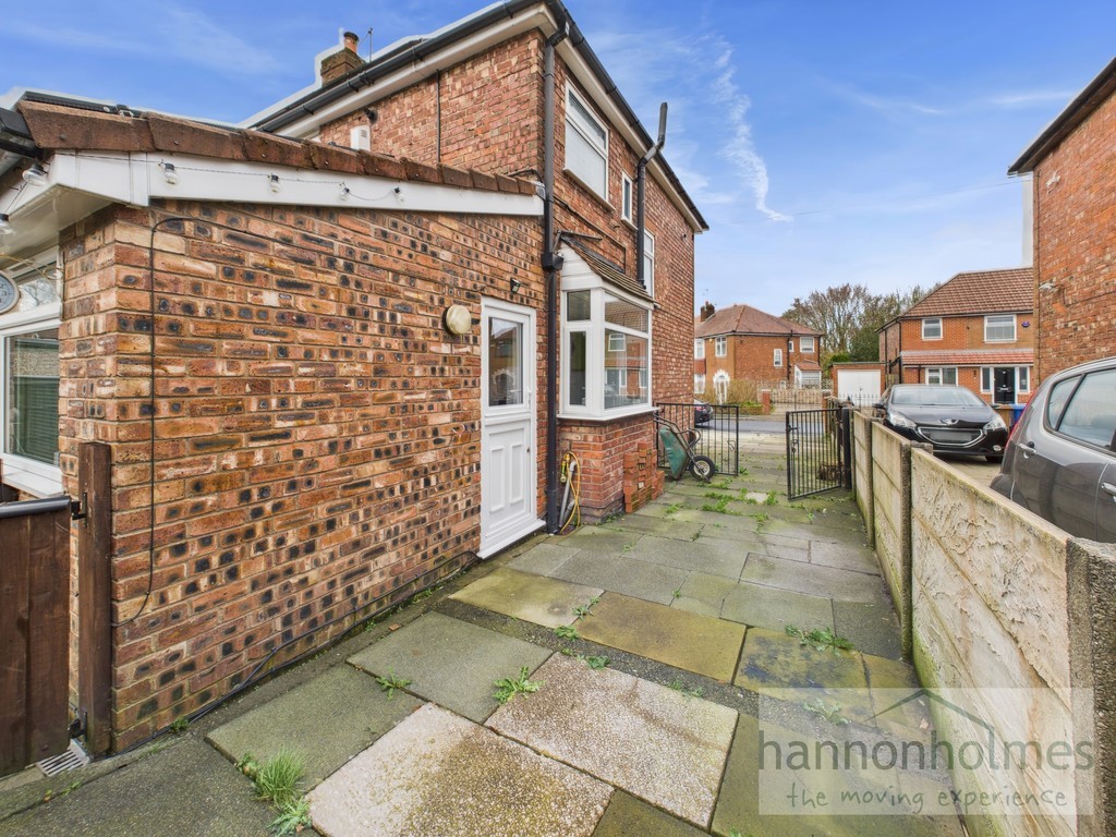Images for Solway Close, Swinton, Manchester EAID:0c021585af0b9d676445b7c53ff3beb9 BID:1