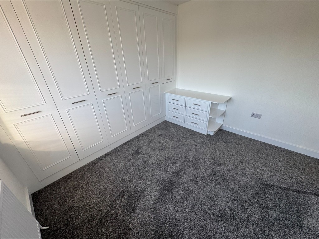 Images for Radcliffe, Manchester EAID:0c021585af0b9d676445b7c53ff3beb9 BID:1