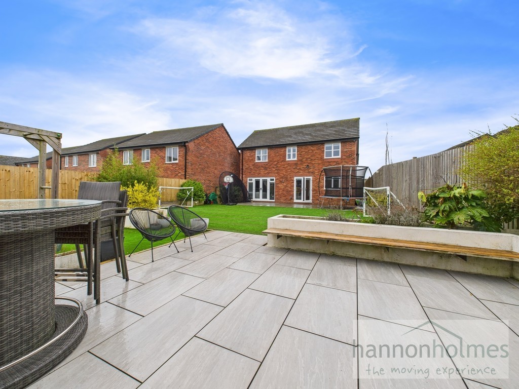 Images for Farm Crescent, Radcliffe, Manchester EAID:0c021585af0b9d676445b7c53ff3beb9 BID:1