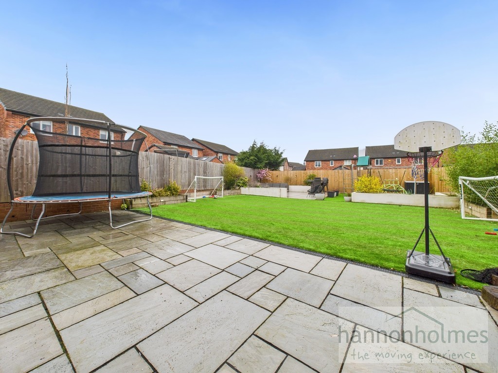 Images for Farm Crescent, Radcliffe, Manchester EAID:0c021585af0b9d676445b7c53ff3beb9 BID:1