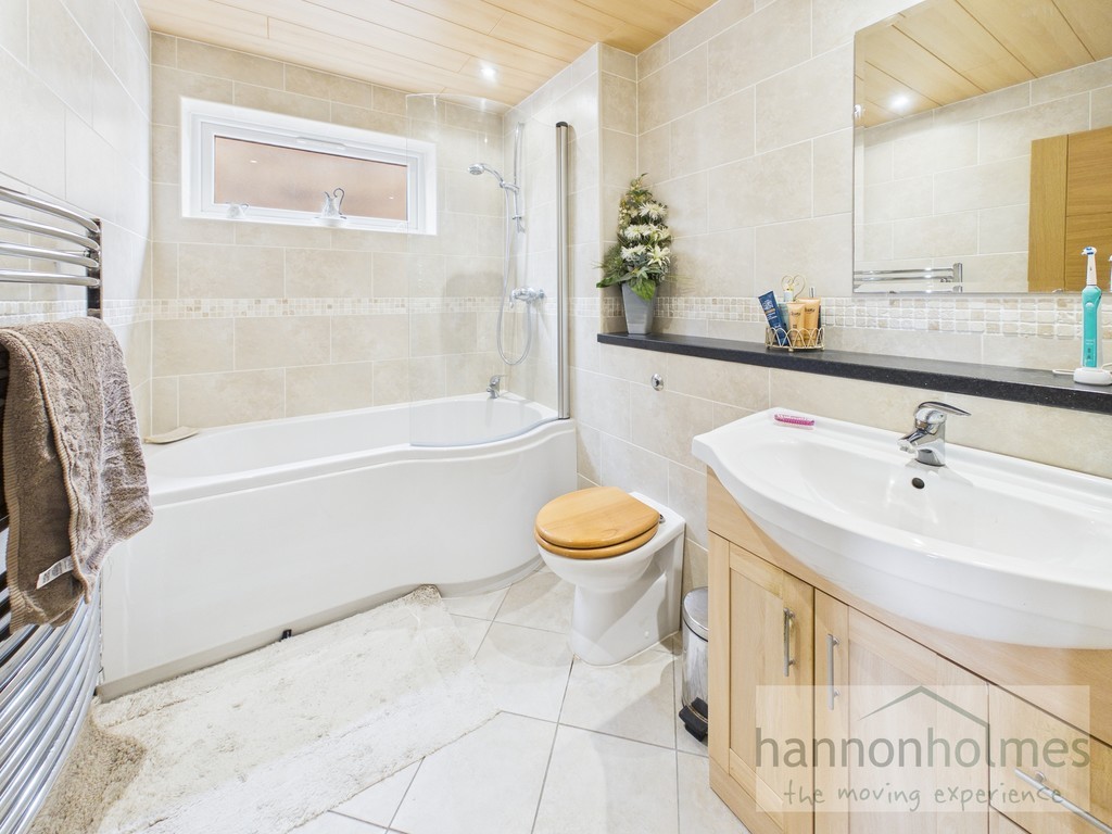 Images for Burghley Drive, Radcliffe, Manchester EAID:0c021585af0b9d676445b7c53ff3beb9 BID:1