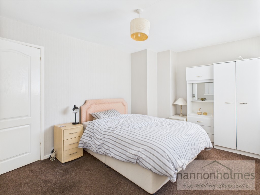 Images for Leven Close, Kearsley, Bolton EAID:0c021585af0b9d676445b7c53ff3beb9 BID:1