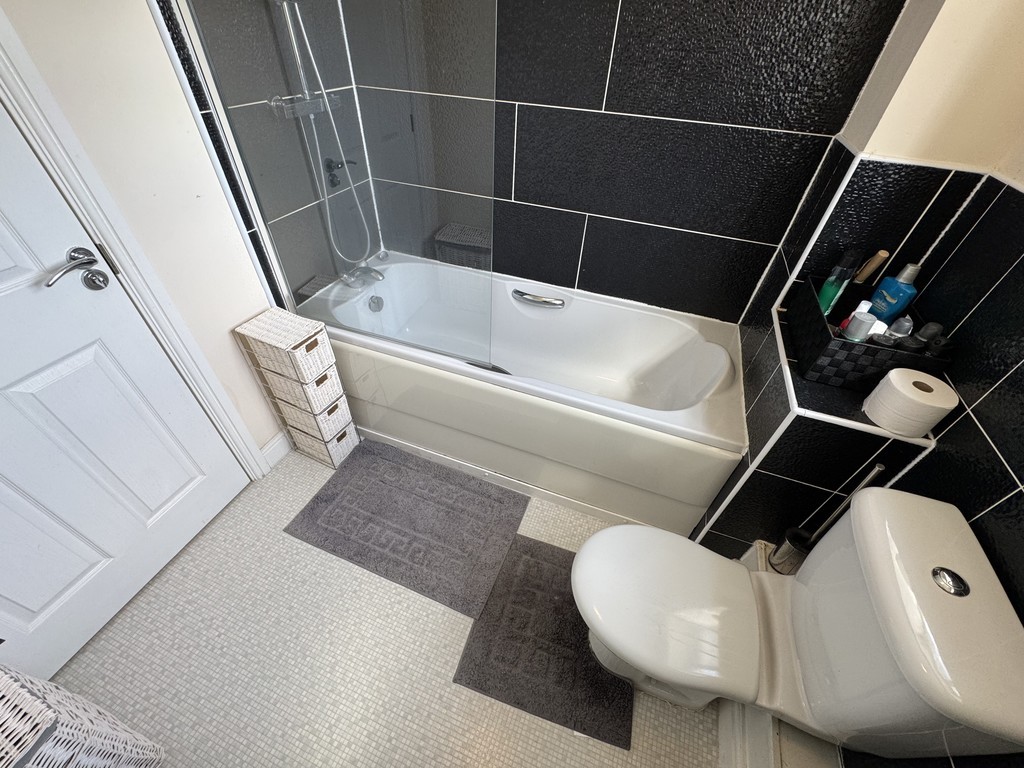 Images for Grundy Road, Farnworth, Bolton EAID:0c021585af0b9d676445b7c53ff3beb9 BID:1