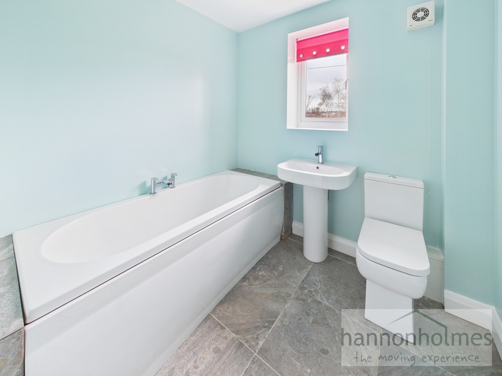 Images for Fearney Side, Little Lever, Bolton EAID:0c021585af0b9d676445b7c53ff3beb9 BID:1