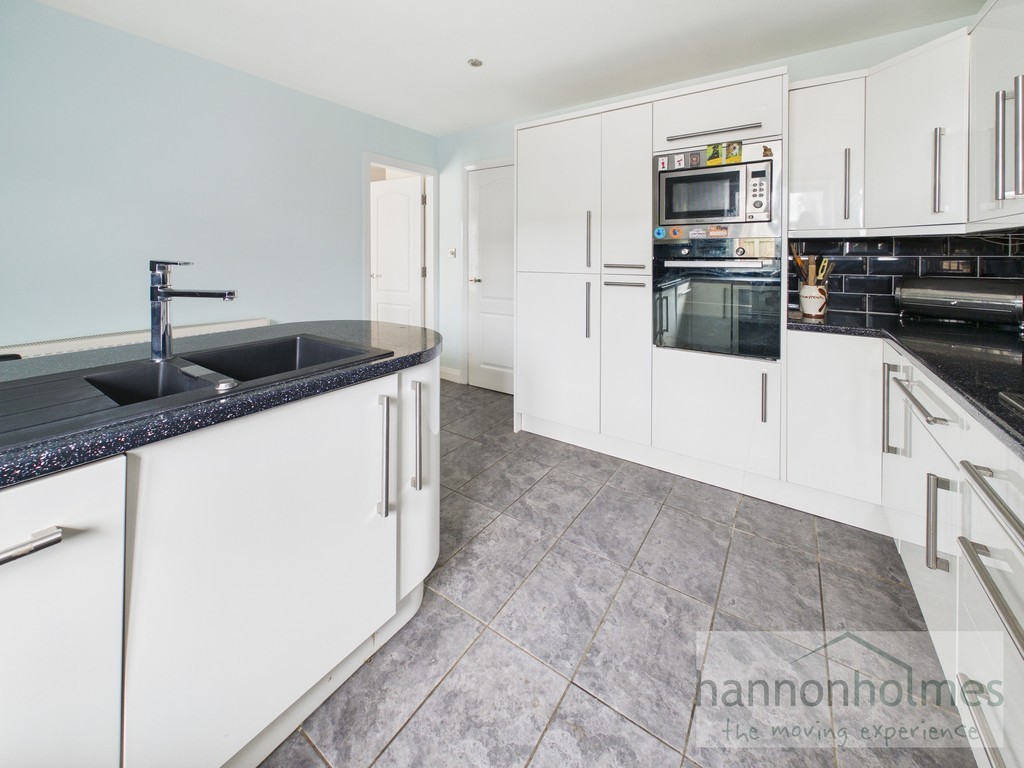 Images for Fearney Side, Little Lever, Bolton EAID:0c021585af0b9d676445b7c53ff3beb9 BID:1