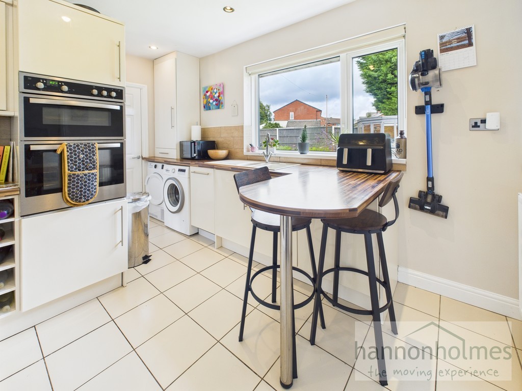Images for Martin Avenue, Little Lever, Bolton EAID:0c021585af0b9d676445b7c53ff3beb9 BID:1