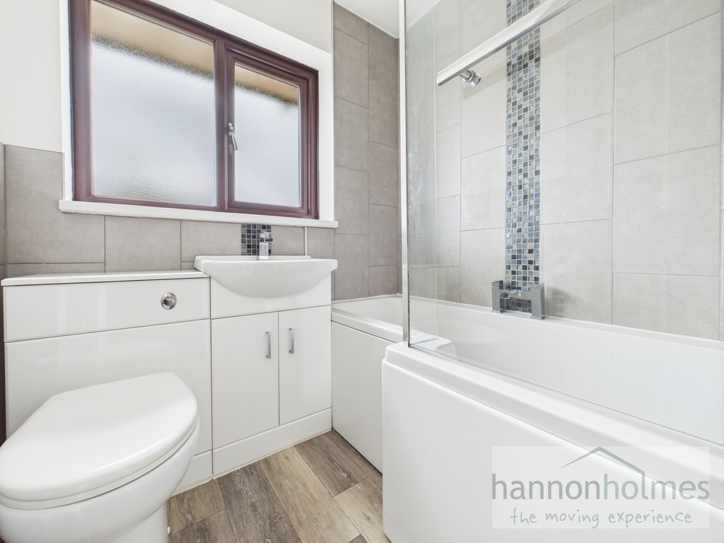 Images for Aldford Grove, Bradley Fold, Bolton EAID:0c021585af0b9d676445b7c53ff3beb9 BID:1