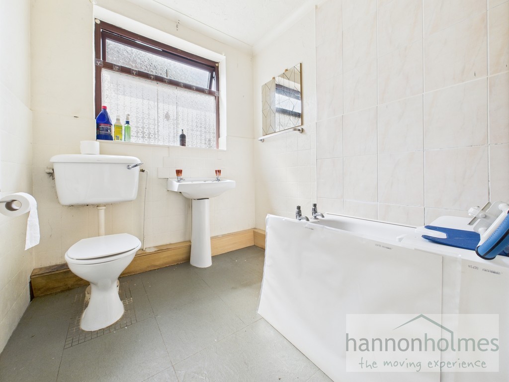 Images for Churchill Drive, Little Lever, Bolton EAID:0c021585af0b9d676445b7c53ff3beb9 BID:1