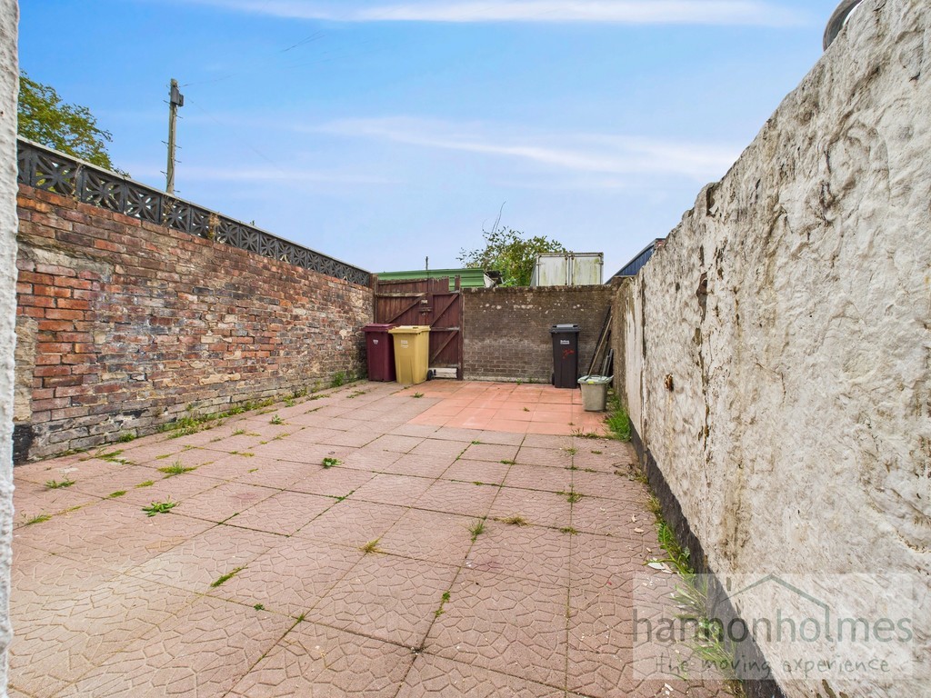 Images for Church Street, Little Lever, Bolton EAID:0c021585af0b9d676445b7c53ff3beb9 BID:1