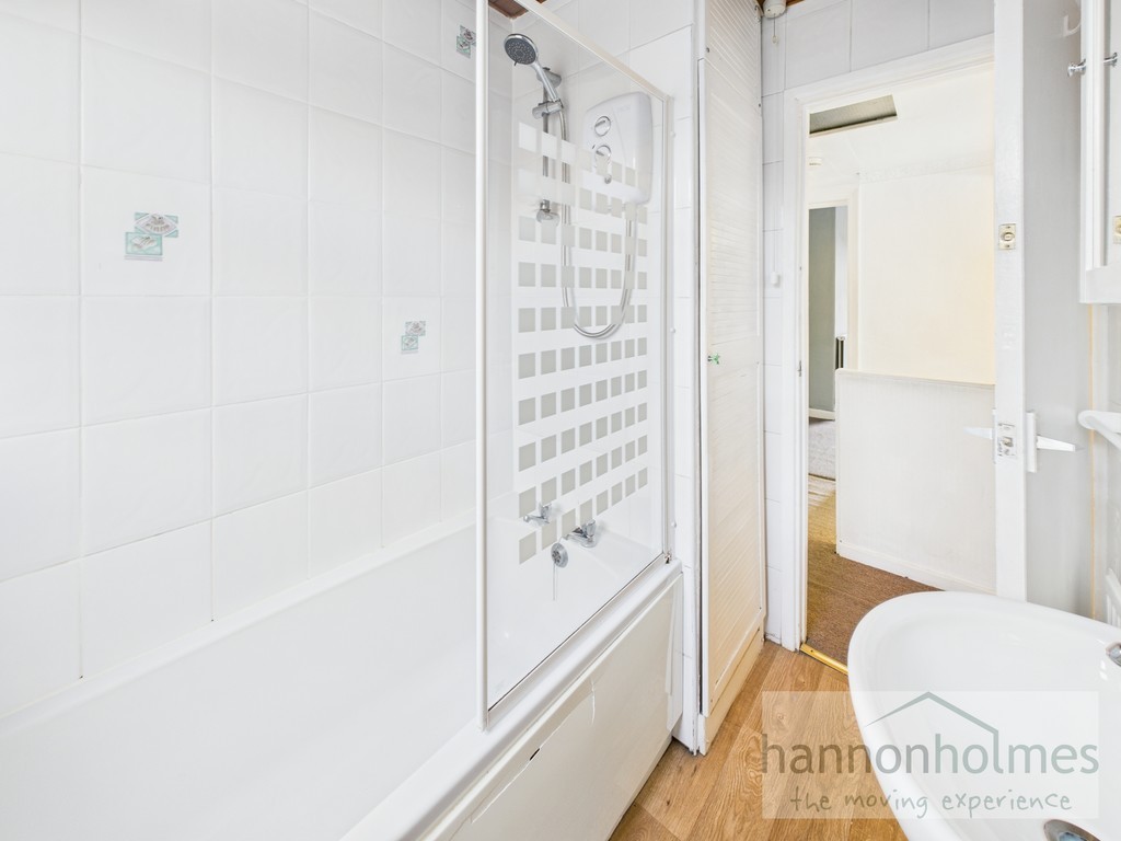 Images for Bolton Road Kearsley Bolton Lancashire EAID:0c021585af0b9d676445b7c53ff3beb9 BID:1