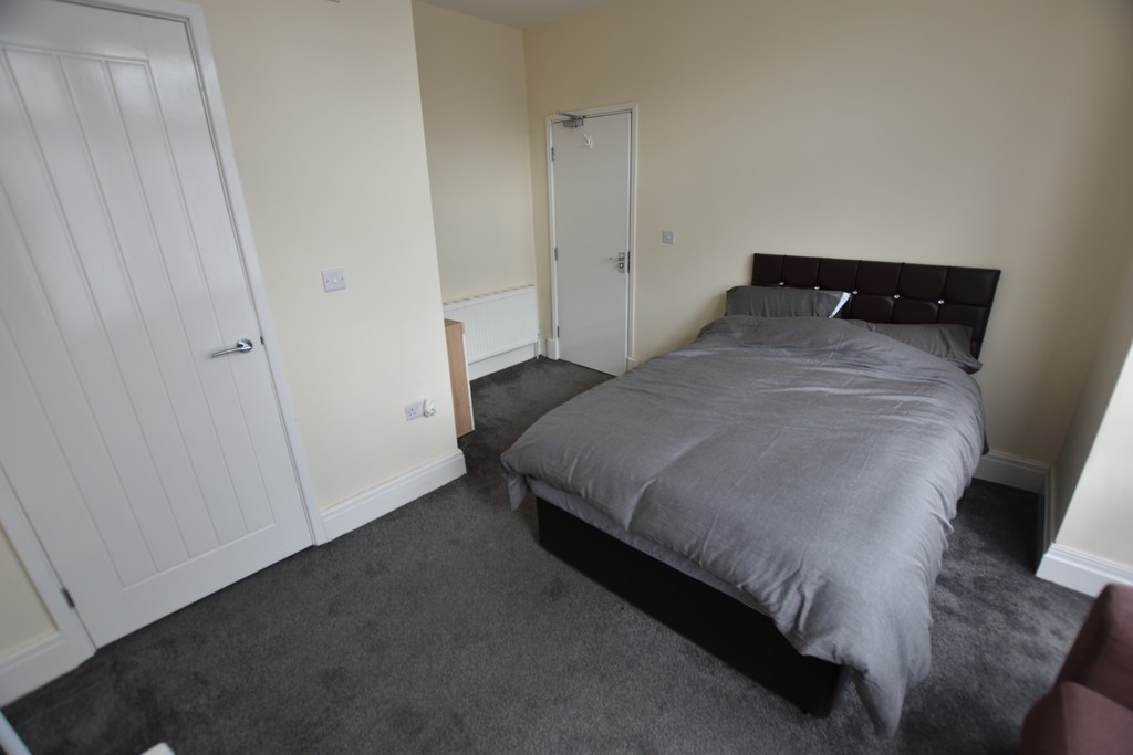 Images for Little Lever, Bolton EAID:0c021585af0b9d676445b7c53ff3beb9 BID:1