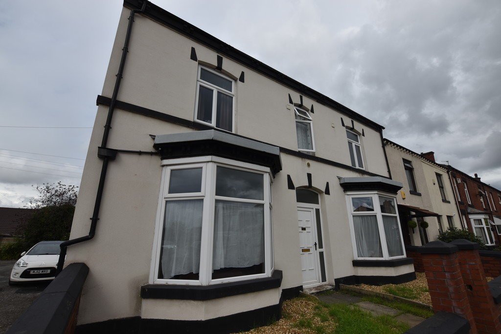 Images for Church Street, Little Lever, Bolton EAID:0c021585af0b9d676445b7c53ff3beb9 BID:1