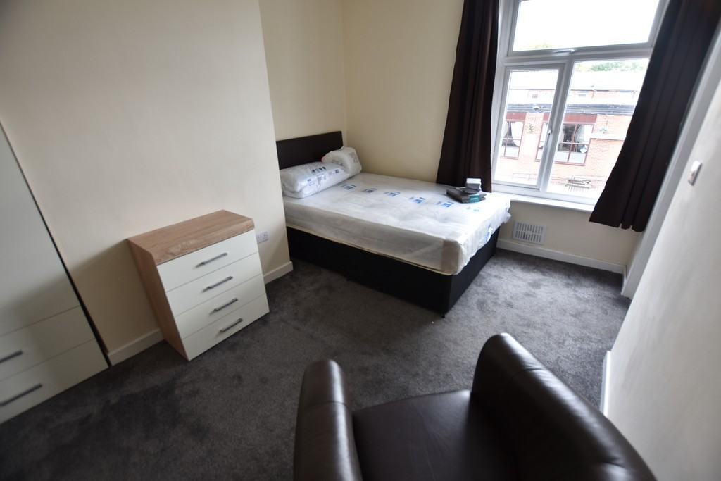 Images for Room 3, 88 Church Street EAID:0c021585af0b9d676445b7c53ff3beb9 BID:1