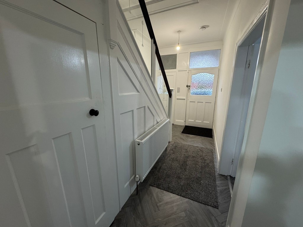 Images for Eccles Old Road, Salford EAID:0c021585af0b9d676445b7c53ff3beb9 BID:1