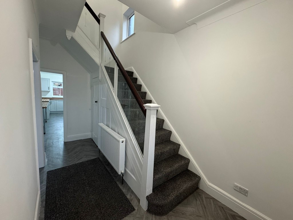 Images for Eccles Old Road, Salford EAID:0c021585af0b9d676445b7c53ff3beb9 BID:1