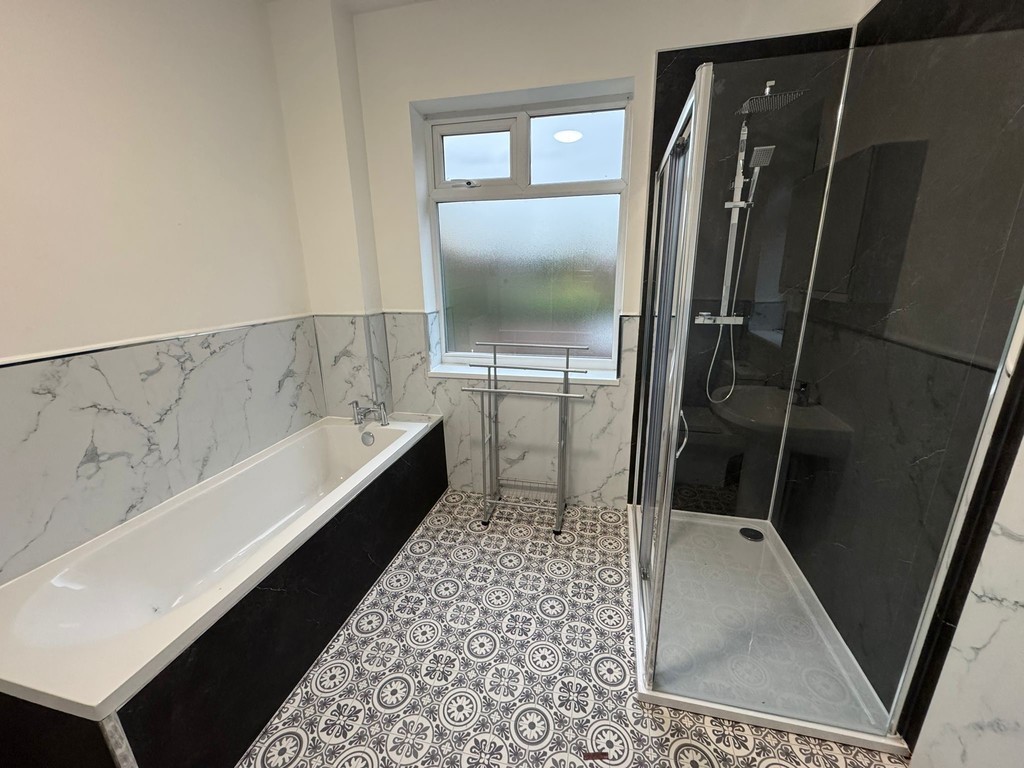 Images for Eccles Old Road, Salford EAID:0c021585af0b9d676445b7c53ff3beb9 BID:1