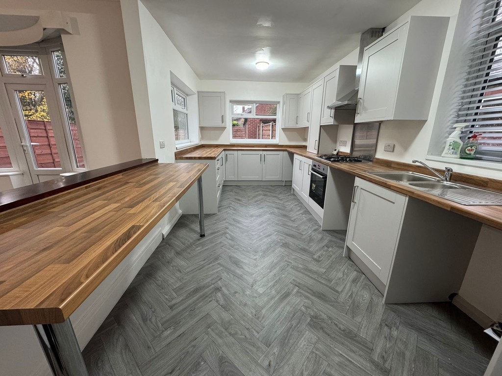 Images for Eccles Old Road, Salford EAID:0c021585af0b9d676445b7c53ff3beb9 BID:1