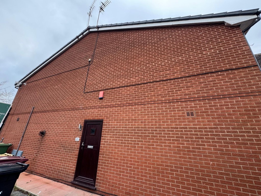 Images for Heywood Street, Little Lever, Bolton EAID:0c021585af0b9d676445b7c53ff3beb9 BID:1