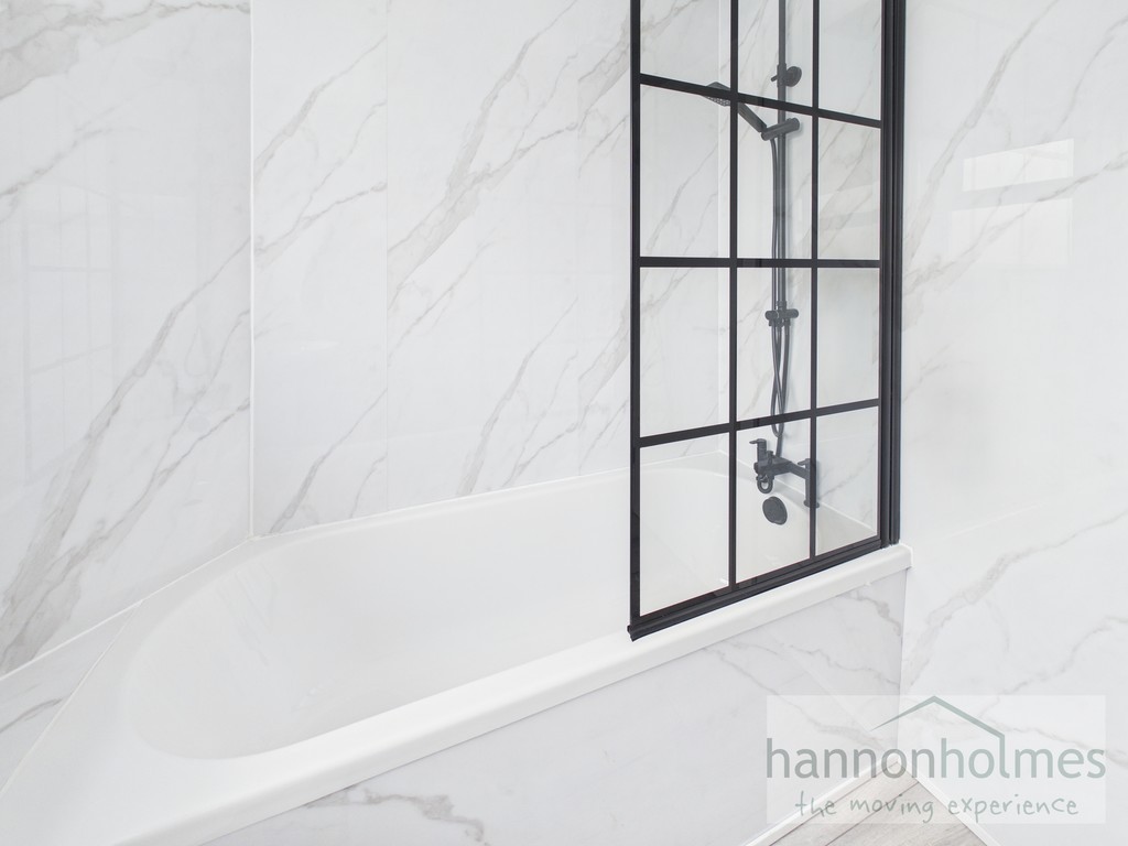 Images for Hatherleigh Walk, Bolton EAID:0c021585af0b9d676445b7c53ff3beb9 BID:1