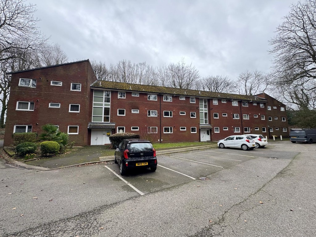 Images for Lostock, Bolton EAID:0c021585af0b9d676445b7c53ff3beb9 BID:1