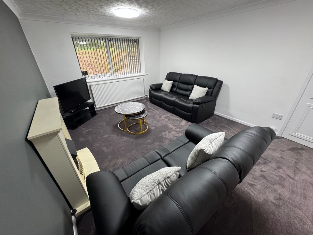 Images for Lostock, Bolton EAID:0c021585af0b9d676445b7c53ff3beb9 BID:1