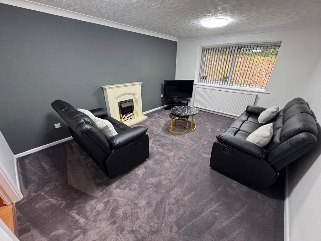 Images for Lostock, Bolton EAID:0c021585af0b9d676445b7c53ff3beb9 BID:1