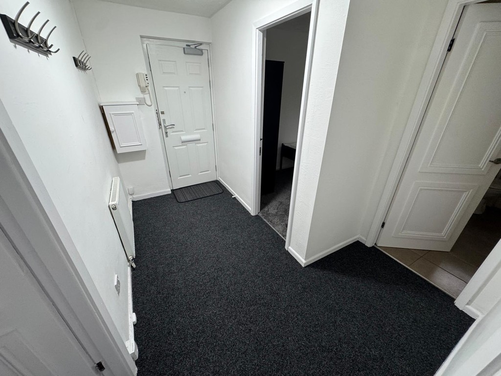 Images for Lostock, Bolton EAID:0c021585af0b9d676445b7c53ff3beb9 BID:1