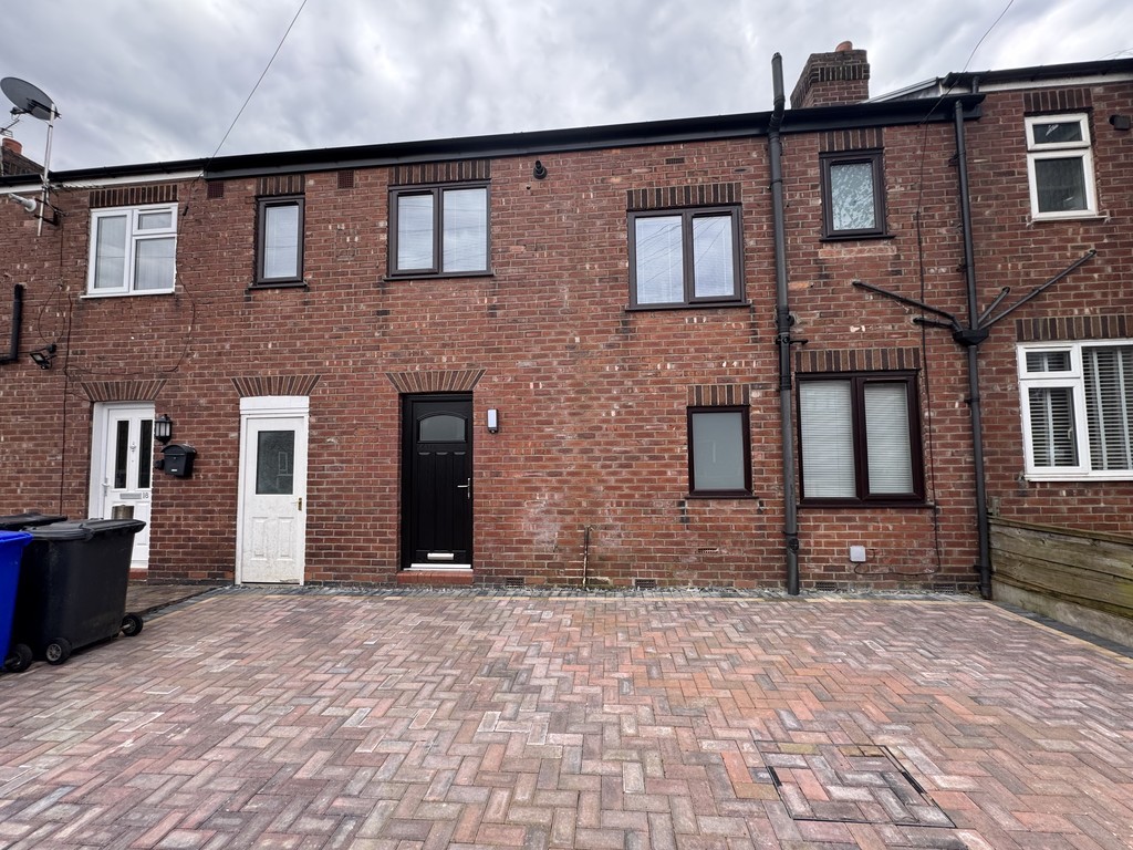 Images for Coronation Street, Swinton, Manchester EAID:0c021585af0b9d676445b7c53ff3beb9 BID:1