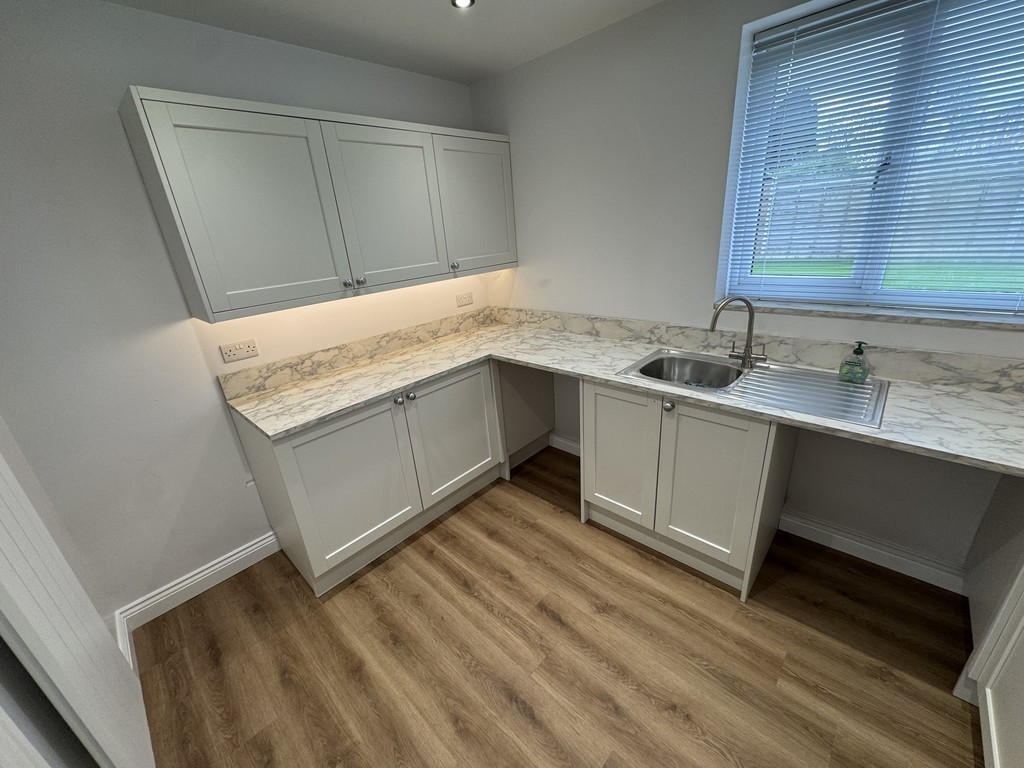 Images for Coronation Street, Swinton, Manchester EAID:0c021585af0b9d676445b7c53ff3beb9 BID:1