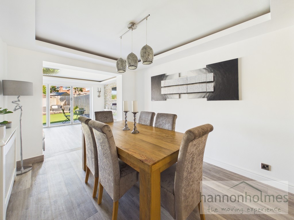 Images for Kentsford Drive, Radcliffe, Manchester EAID:0c021585af0b9d676445b7c53ff3beb9 BID:1