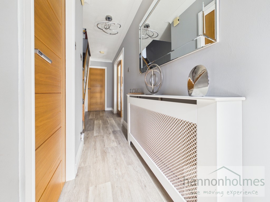 Images for Kentsford Drive, Radcliffe, Manchester EAID:0c021585af0b9d676445b7c53ff3beb9 BID:1