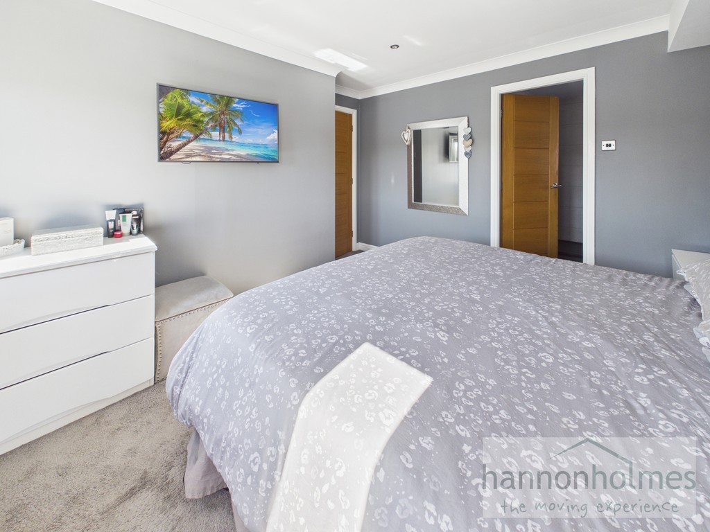 Images for Kentsford Drive, Radcliffe, Manchester EAID:0c021585af0b9d676445b7c53ff3beb9 BID:1