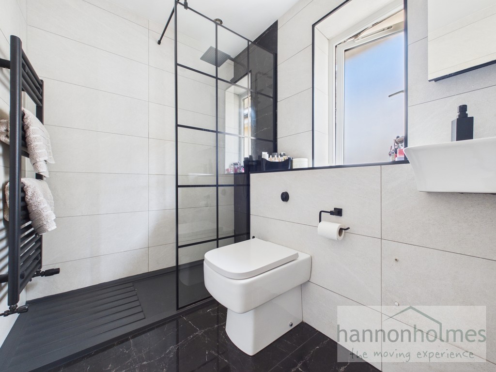 Images for Kentsford Drive, Radcliffe, Manchester EAID:0c021585af0b9d676445b7c53ff3beb9 BID:1