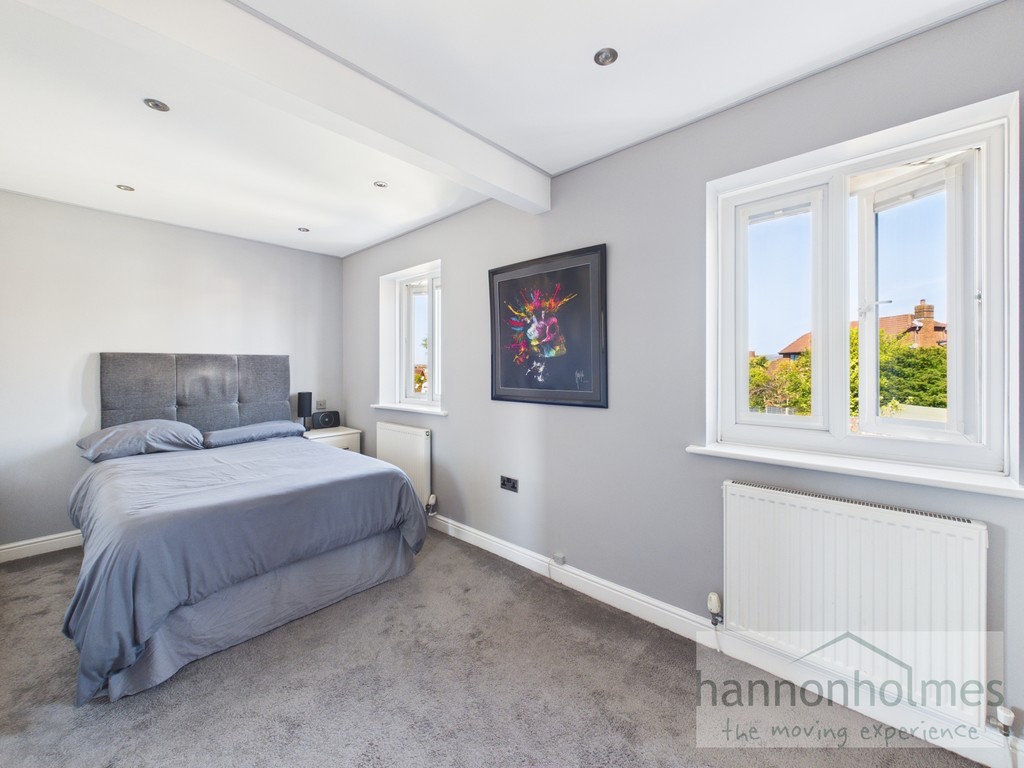 Images for Kentsford Drive, Radcliffe, Manchester EAID:0c021585af0b9d676445b7c53ff3beb9 BID:1