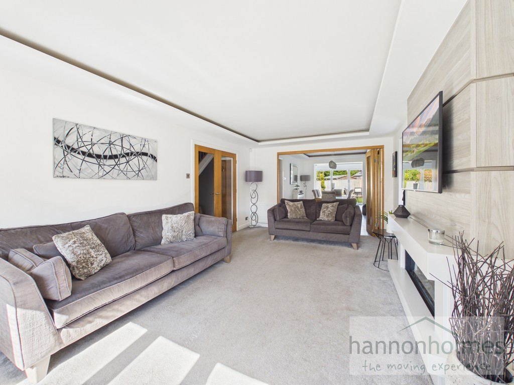 Images for Kentsford Drive, Radcliffe, Manchester EAID:0c021585af0b9d676445b7c53ff3beb9 BID:1