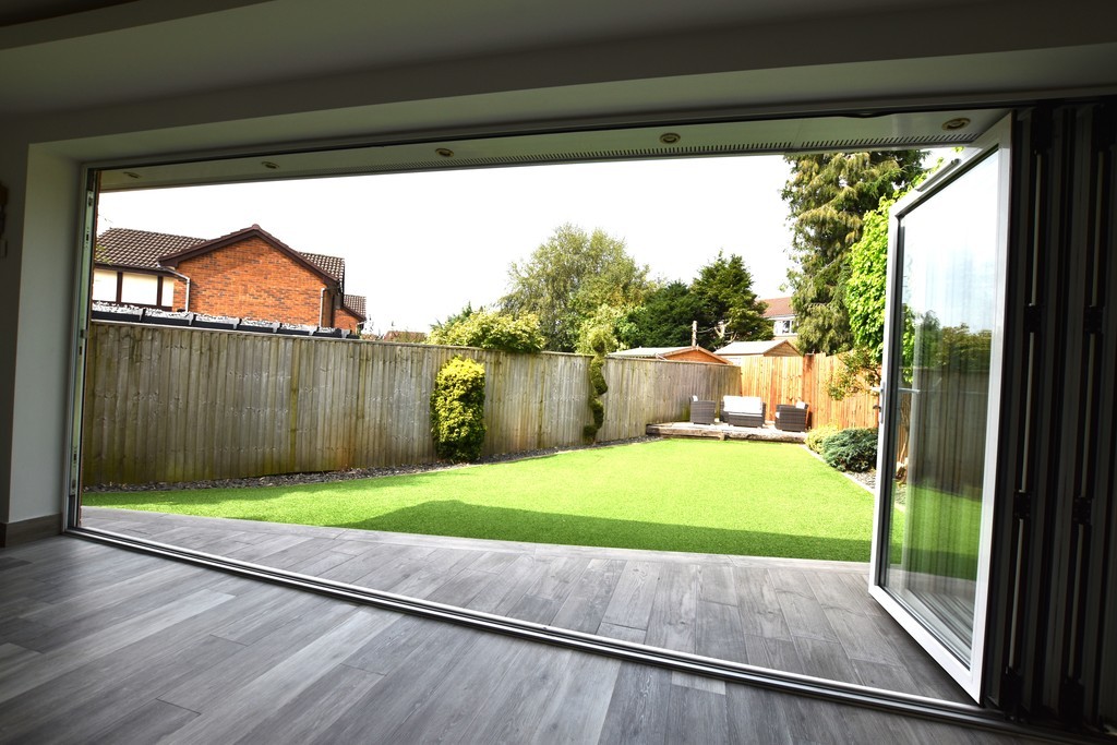 Images for Kentsford Drive, Radcliffe, Manchester EAID:0c021585af0b9d676445b7c53ff3beb9 BID:1