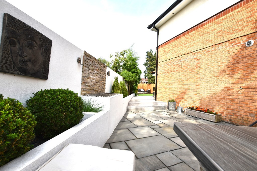 Images for Kentsford Drive, Radcliffe, Manchester EAID:0c021585af0b9d676445b7c53ff3beb9 BID:1