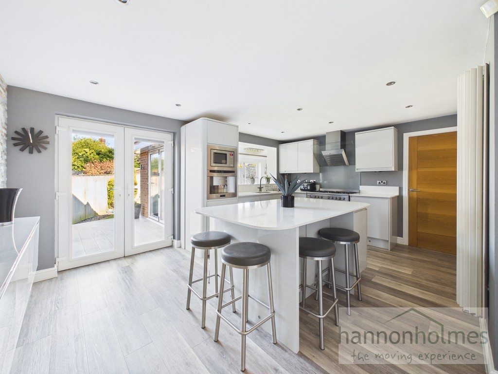 Images for Kentsford Drive, Radcliffe, Manchester EAID:0c021585af0b9d676445b7c53ff3beb9 BID:1