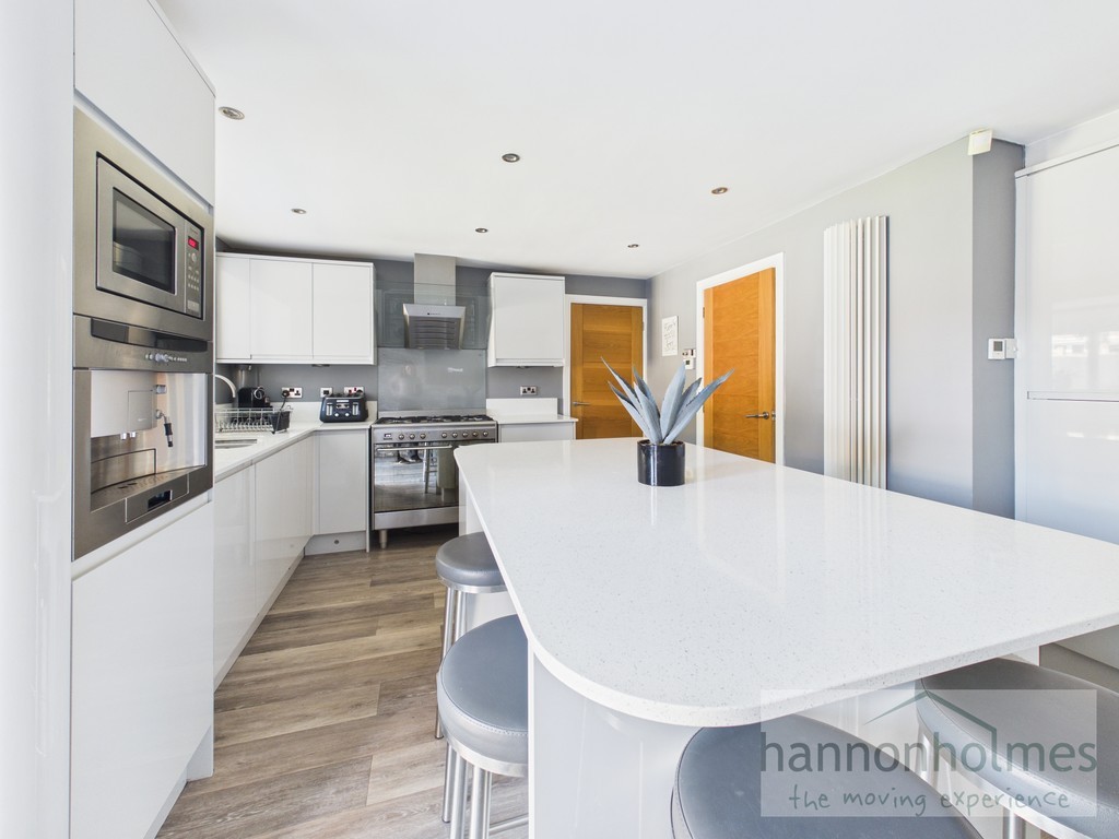 Images for Kentsford Drive, Radcliffe, Manchester EAID:0c021585af0b9d676445b7c53ff3beb9 BID:1