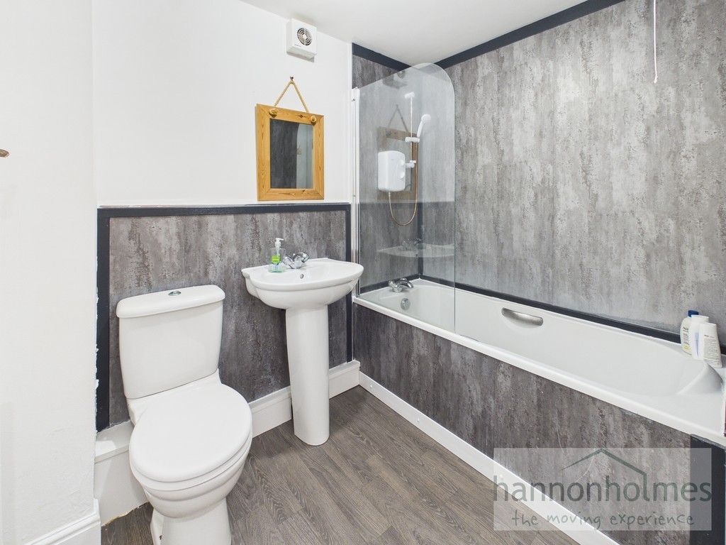Images for Gadfield Grove, Atherton, Manchester EAID:0c021585af0b9d676445b7c53ff3beb9 BID:1