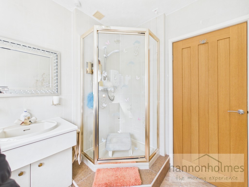 Images for Martin Avenue, Little Lever, Bolton EAID:0c021585af0b9d676445b7c53ff3beb9 BID:1