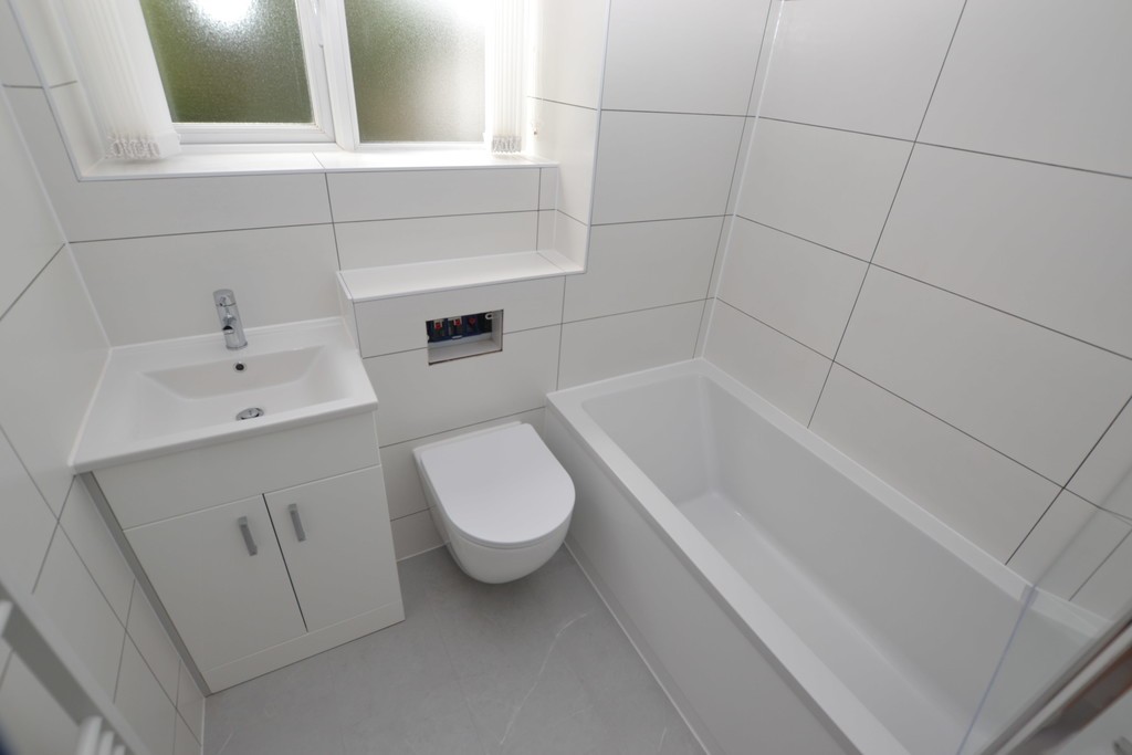 Images for Little Lever, Bolton EAID:0c021585af0b9d676445b7c53ff3beb9 BID:1